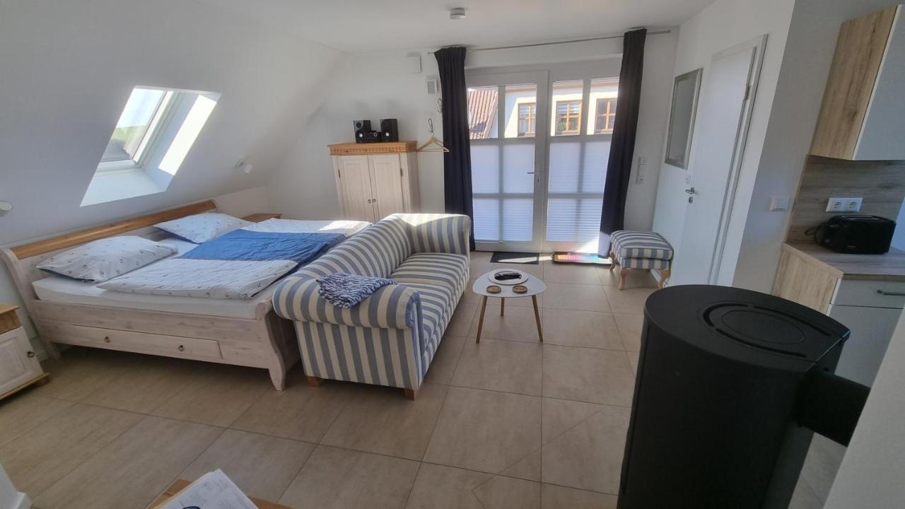 Ferienwohnung Ruegen 1, Alt Reddevitz 108, Insel Ruegen, Mit Kamin Миддельхаген Экстерьер фото